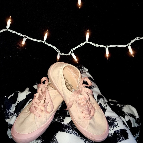 Charles Albert Shoes - Pastel Pink Canvas Shoes Size 7